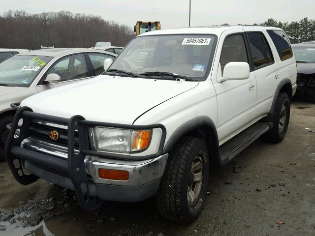 JT3HN86R3V0125370 - 1997 TOYOTA 4RUNNER SR WHITE photo 2