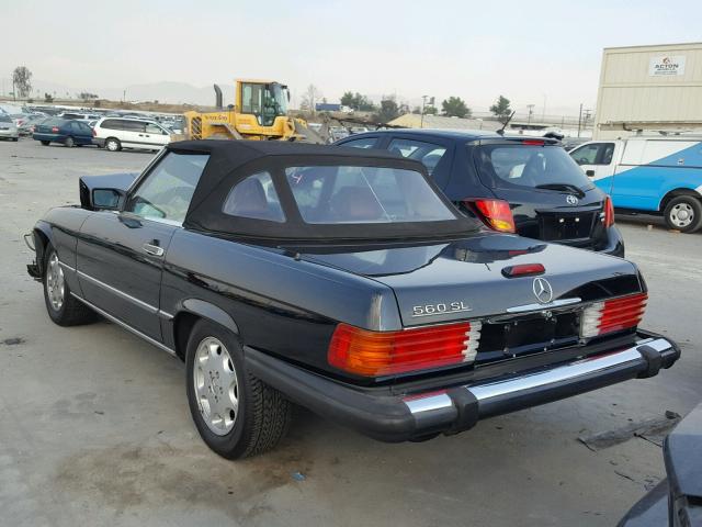 WDBBA48D0JA078647 - 1988 MERCEDES-BENZ 560 SL BLACK photo 3