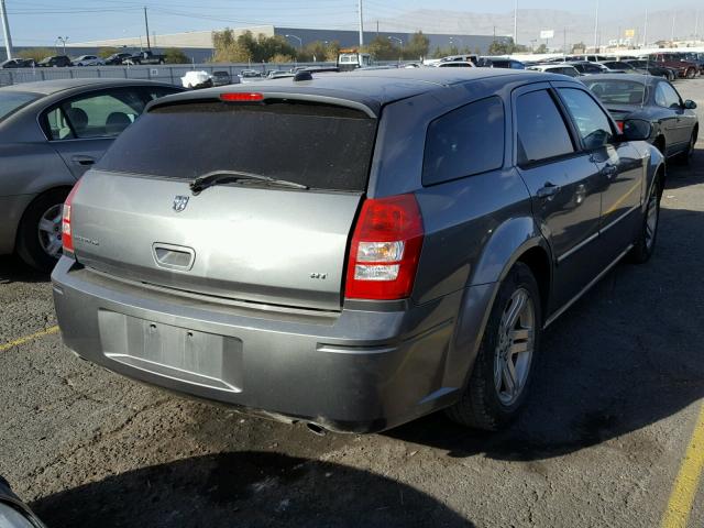 2D8GV58255H526633 - 2005 DODGE MAGNUM R/T CHARCOAL photo 4