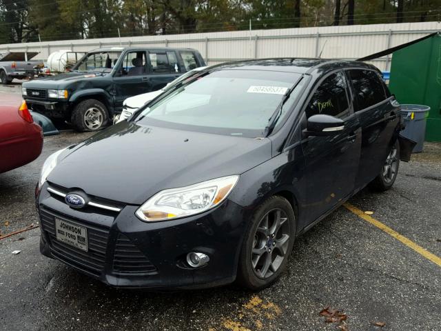 1FADP3K26DL302092 - 2013 FORD FOCUS SE BLACK photo 2