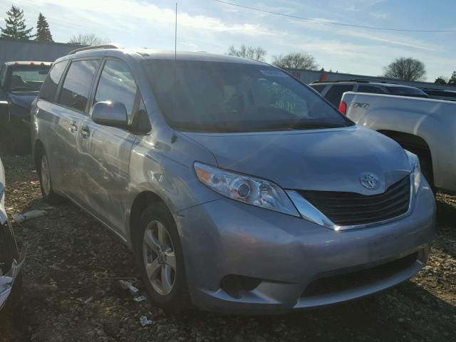 5TDKK3DC1ES442007 - 2014 TOYOTA SIENNA LE SILVER photo 1