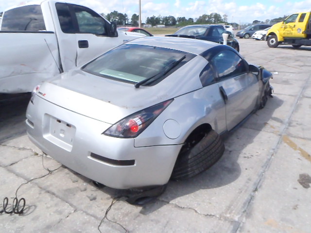 JN1AZ34D33T108949 - 2003 NISSAN 350Z COUPE SILVER photo 4