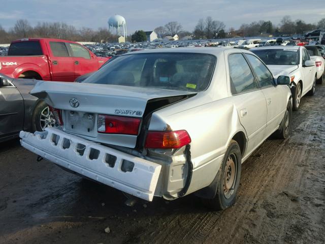 JT2BG28K7Y0466244 - 2000 TOYOTA CAMRY LE GRAY photo 4