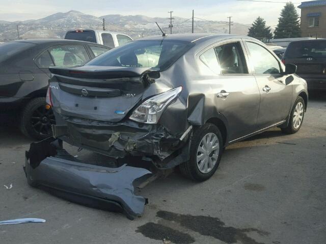 3N1CN7APXGL882488 - 2016 NISSAN VERSA S GRAY photo 4