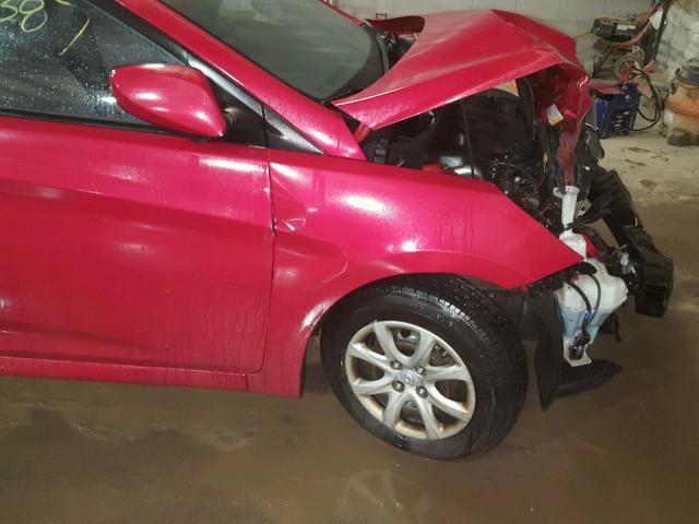 KMHCT4AEXCU060477 - 2012 HYUNDAI ACCENT GLS RED photo 9