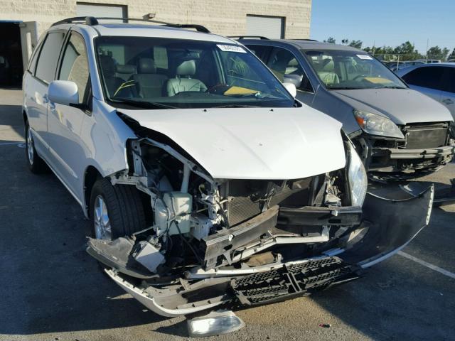 5TDZA22C75S336272 - 2005 TOYOTA SIENNA XLE WHITE photo 1