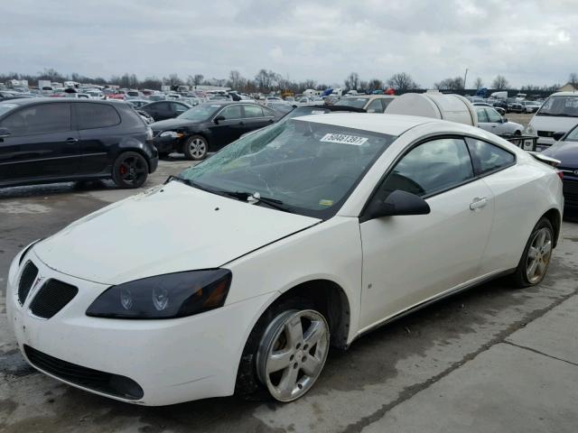 1G2ZH18NX74205094 - 2007 PONTIAC G6 GT WHITE photo 2