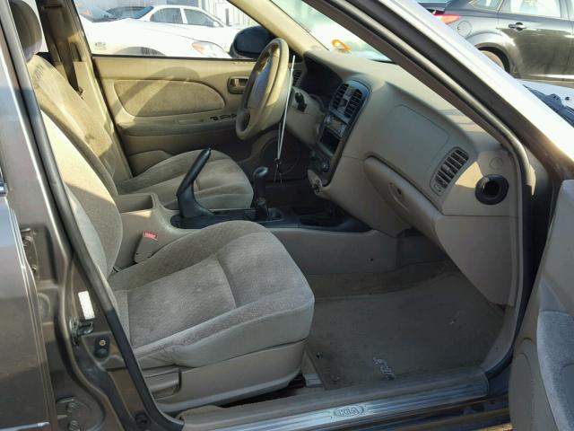 KNAGD126015023984 - 2001 KIA OPTIMA MAG GRAY photo 5