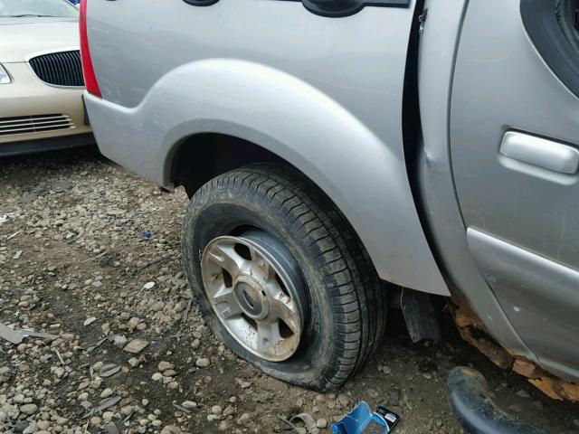 1FMZU77K74UC07961 - 2004 FORD EXPLORER S 银色 照片 10