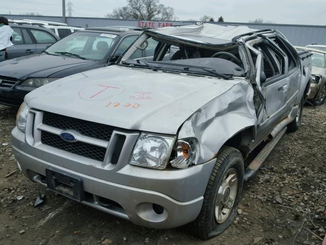 1FMZU77K74UC07961 - 2004 FORD EXPLORER S 银色 照片 2