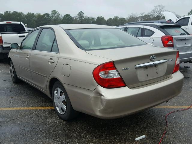 JTDBE32K840274496 - 2004 TOYOTA CAMRY LE BEIGE photo 3