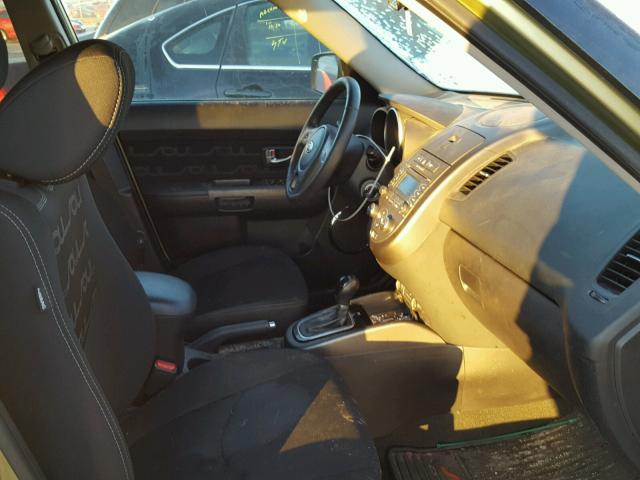 KNDJT2A6XC7434772 - 2012 KIA SOUL + GOLD photo 5