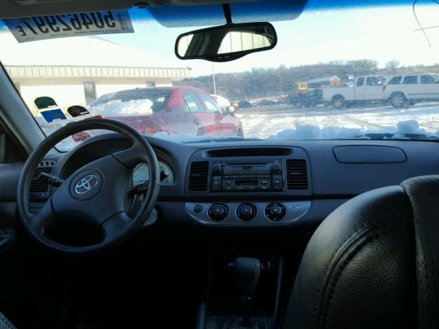 4T1BF32K72U504141 - 2002 TOYOTA CAMRY LE 蓝色 照片 9