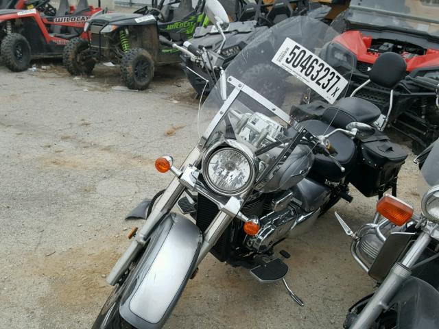 JS1VS55A862117332 - 2006 SUZUKI C50 BLVD SILVER photo 2