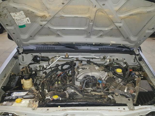 5N1ED28T12C604643 - 2002 NISSAN XTERRA XE SILVER photo 7