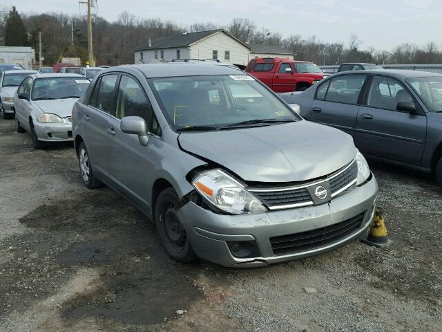 3N1BC11E99L374383 - 2009 NISSAN VERSA S GRAY photo 1