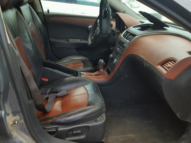 1G1ZK577X84248223 - 2008 CHEVROLET MALIBU LTZ ნაცრისფერი ფოტო 5