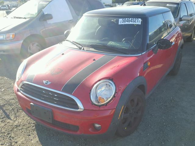 WMWMF33539TW72989 - 2009 MINI COOPER RED photo 2