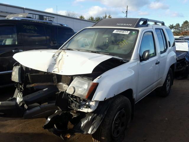 5N1AN0NW9AC522673 - 2010 NISSAN XTERRA OFF WHITE photo 2