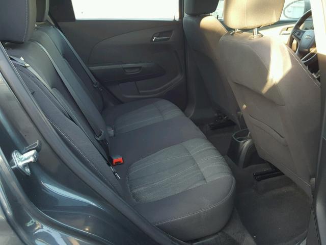 1G1JC6SH9D4196948 - 2013 CHEVROLET SONIC LT 石墨色 照片 6