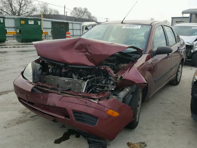 1FAFP34N16W188925 - 2006 FORD FOCUS ZX4 MAROON photo 2