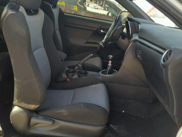 JTKJF5C79GJ023623 - 2016 TOYOTA SCION TC 灰色 照片 5