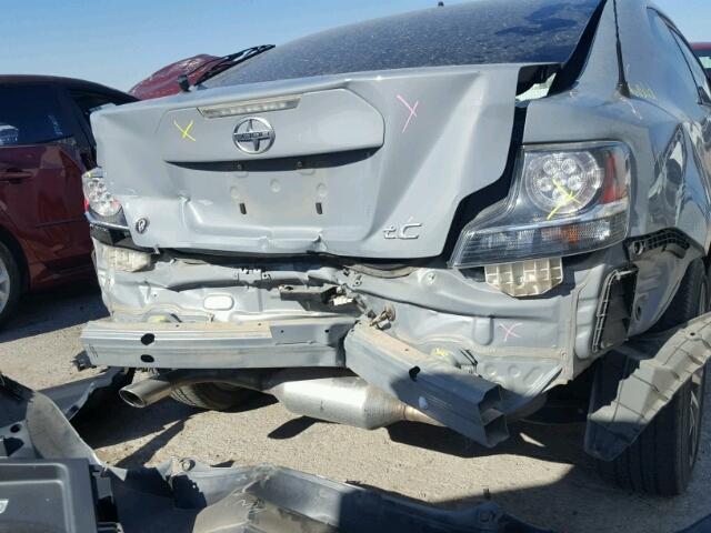 JTKJF5C79GJ023623 - 2016 TOYOTA SCION TC 灰色 照片 9