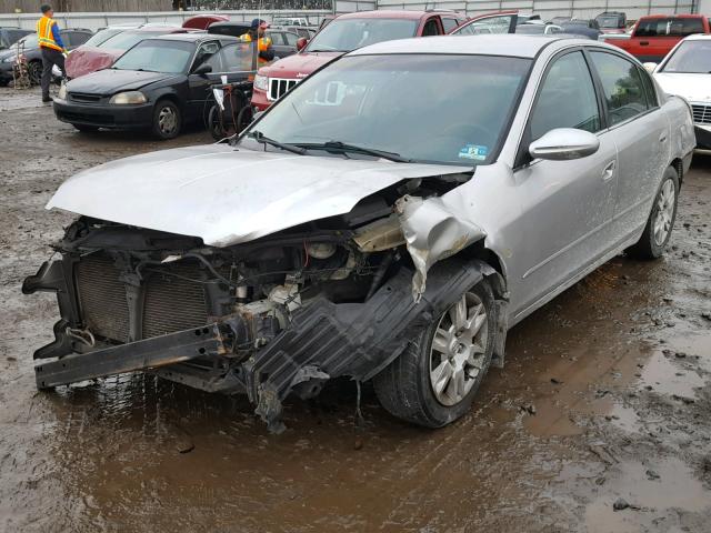 1N4AL11D85C289014 - 2005 NISSAN ALTIMA S GRAY photo 2