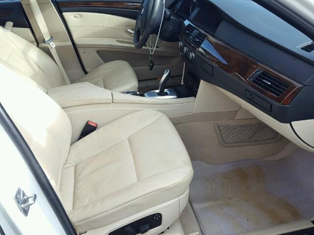WBANV1C5XAC445833 - 2010 BMW 528 XI Beyaz fotoğraf 5