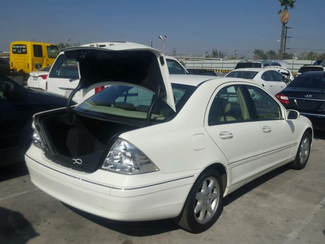 WDBRF61J64E015593 - 2004 MERCEDES-BENZ C 240 WHITE photo 4