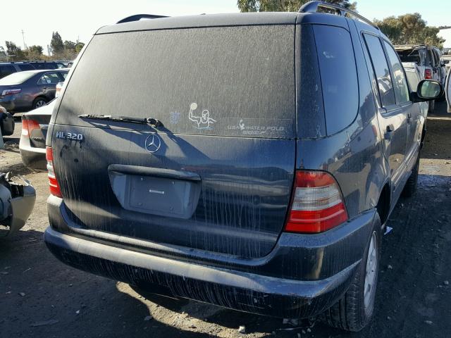 4JGAB54E7YA208217 - 2000 MERCEDES-BENZ ML 320 BLUE photo 4