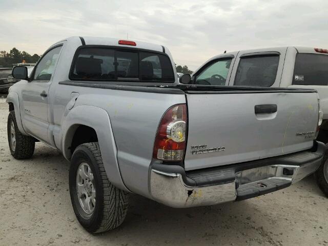 5TENX62N39Z645672 - 2009 TOYOTA TACOMA PRE SILVER photo 3