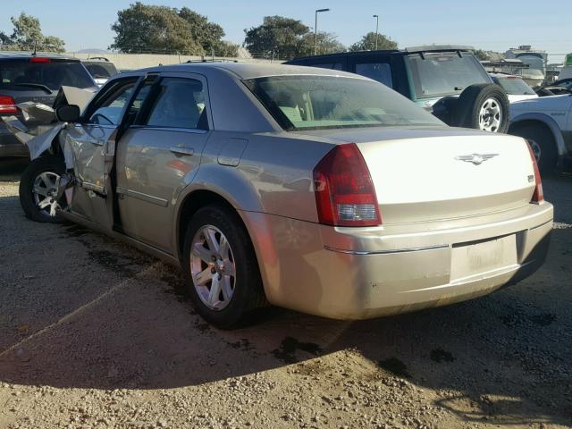 2C3KA53G56H352883 - 2006 CHRYSLER 300 TOURIN GOLD photo 3