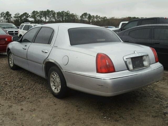 1LNHM82W1XY671143 - 1999 LINCOLN TOWN CAR S GRAY photo 3