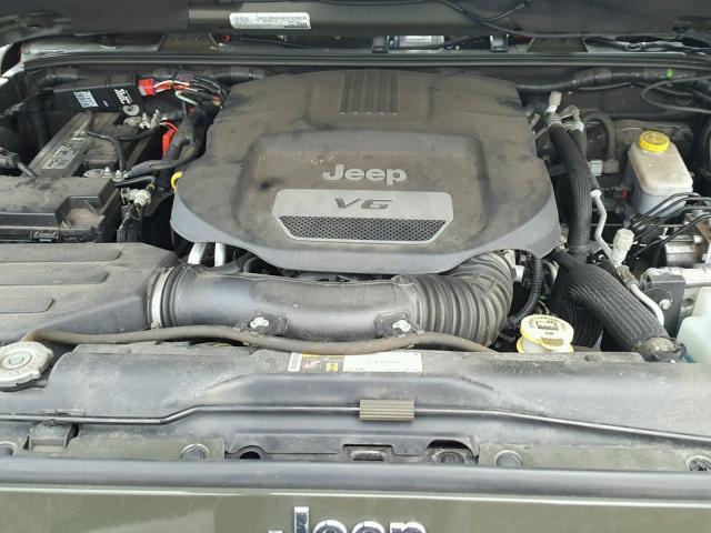 1C4HJWEG5FL772199 - 2015 JEEP WRANGLER U GREEN photo 7