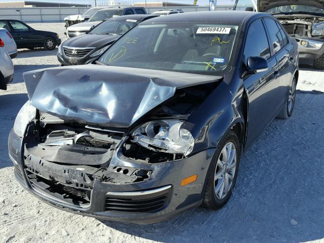 3VWJX7AJ7AM049417 - 2010 VOLKSWAGEN JETTA S GRAY photo 2