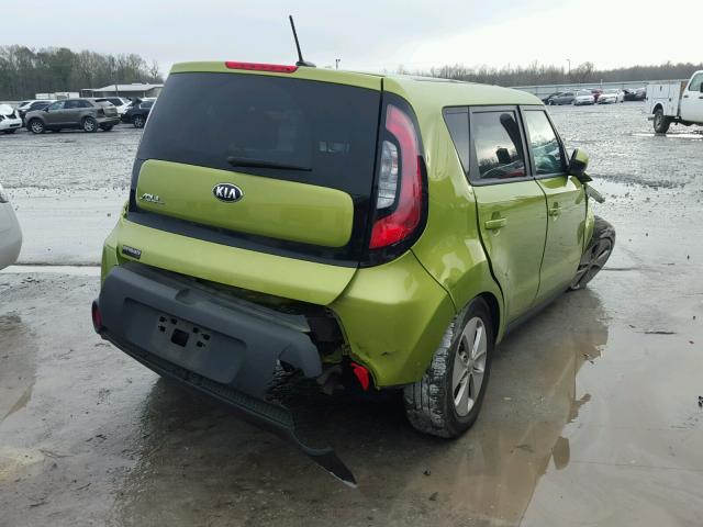 KNDJN2A21G7863599 - 2016 KIA SOUL GREEN photo 4