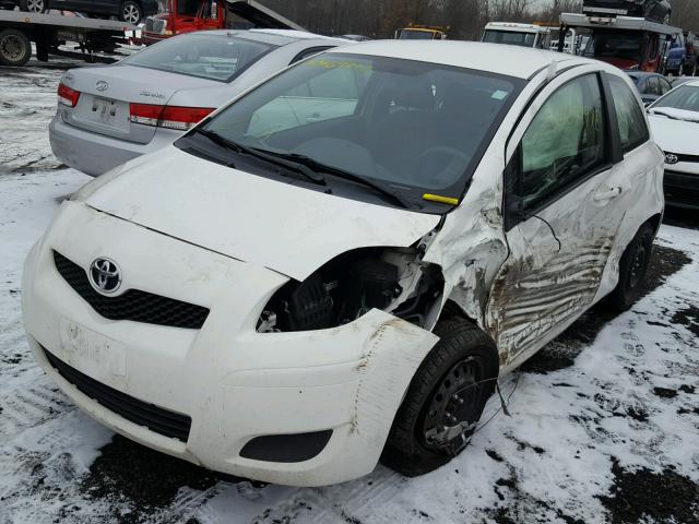 JTDJT4K39A5295582 - 2010 TOYOTA YARIS WHITE photo 2