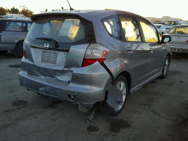 JHMGE8H4XAS022792 - 2010 HONDA FIT SPORT SILVER photo 4