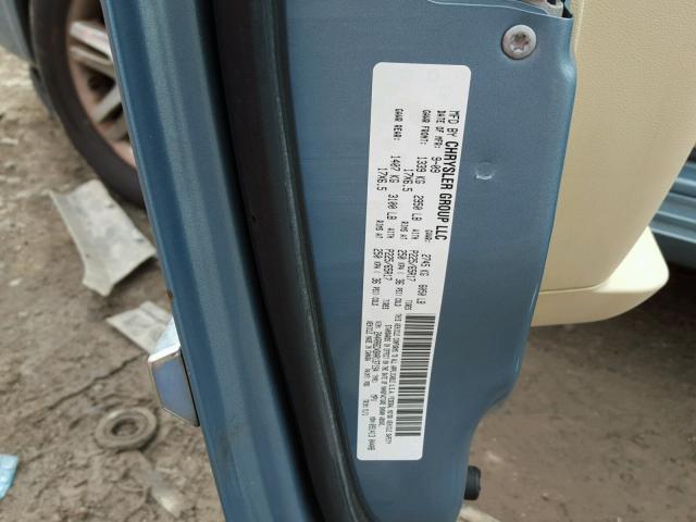 2A4RR6DX8AR137194 - 2010 CHRYSLER TOWN & COU BLUE photo 10