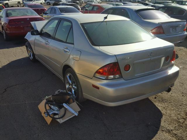 JTHBD182610025171 - 2001 LEXUS IS 300 SILVER photo 3