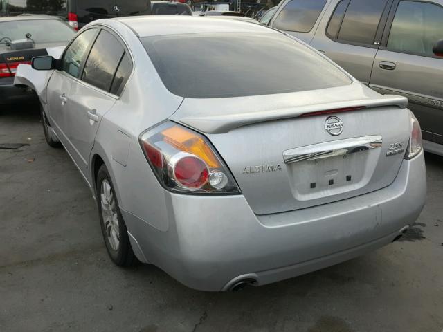 1N4AL2APXCN430196 - 2012 NISSAN ALTIMA BAS SILVER photo 3