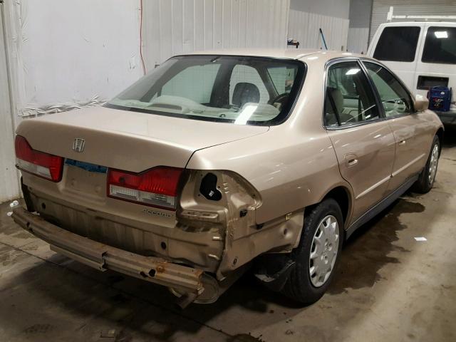 1HGCG56431A098292 - 2001 HONDA ACCORD LX TAN photo 4