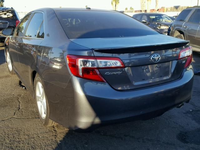 4T1BF1FK9CU121799 - 2012 TOYOTA CAMRY BASE GRAY photo 3