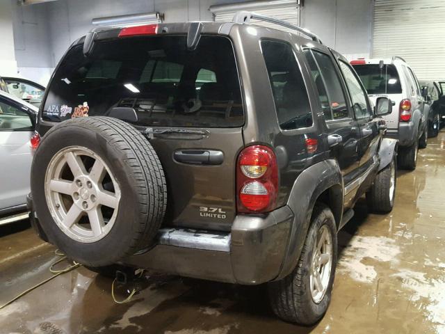 1J4GL58KX6W163618 - 2006 JEEP LIBERTY LI BROWN photo 4