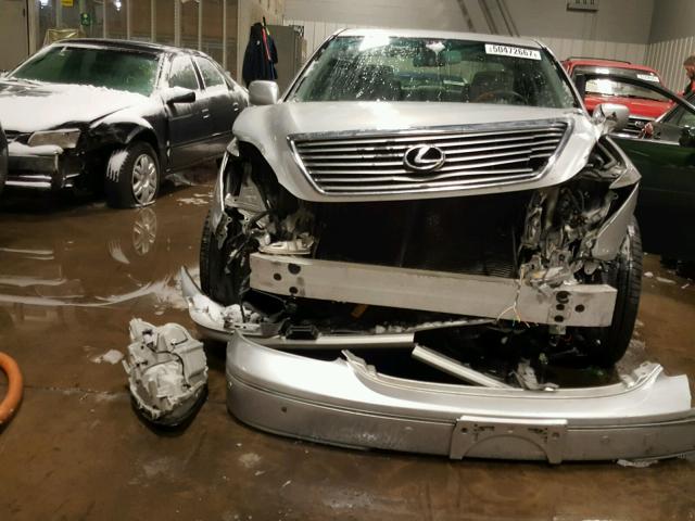 JTHBN36F055000886 - 2005 LEXUS LS 430 GRAY photo 9