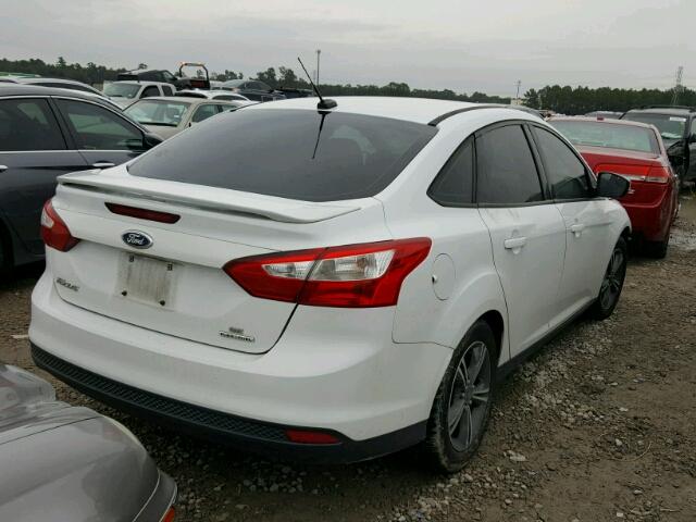 1FADP3F22EL299462 - 2014 FORD FOCUS SE WHITE photo 4