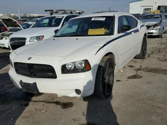 2B3KA43R08H153090 - 2008 DODGE CHARGER WHITE photo 2