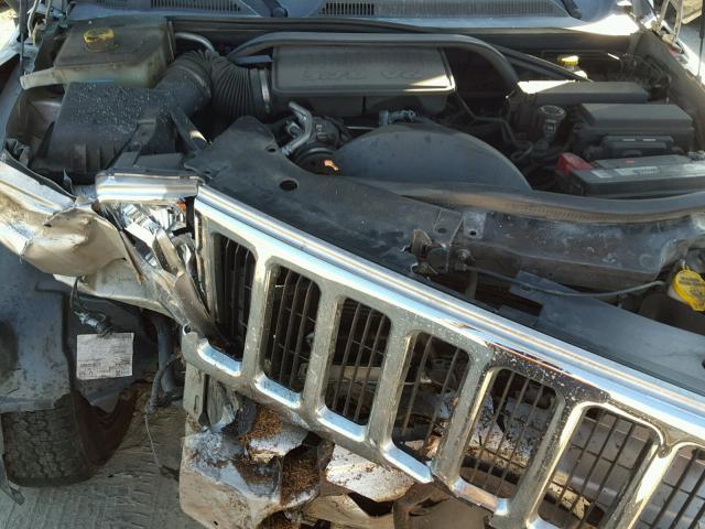 1J8HG48K07C588527 - 2007 JEEP COMMANDER SILVER photo 7