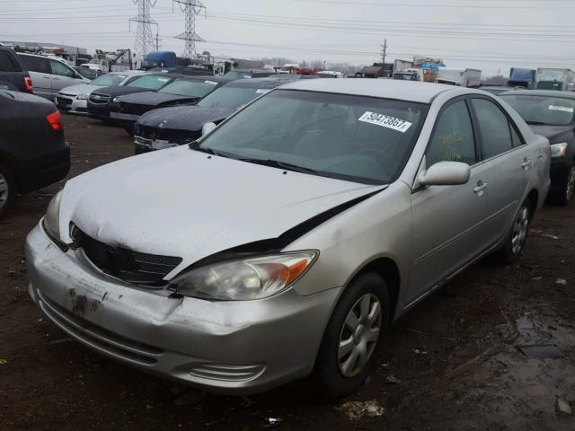 4T1BE32K93U722909 - 2003 TOYOTA CAMRY LE ნაცრისფერი ფოტო 2